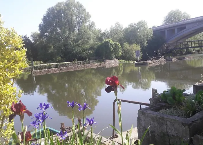 Sainte Anne فندق مبيت وإفطار 3*